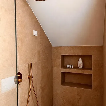 Protino فندق